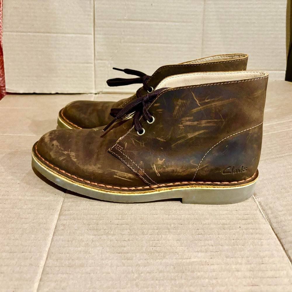 Clarks Men's Brown Leather Desert Boot